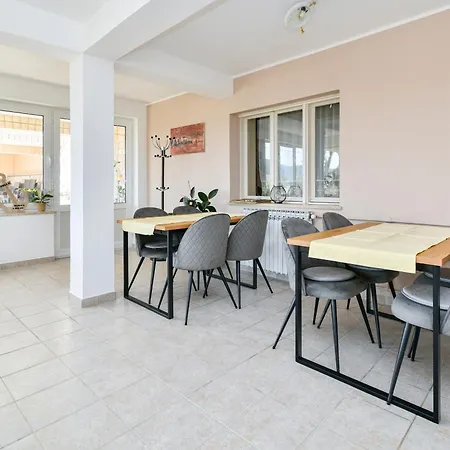 Appartement Supetarska Draga - Donja 2013c