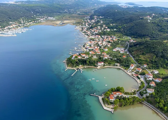 Apartment Supetarska Draga - Donja 2013c *